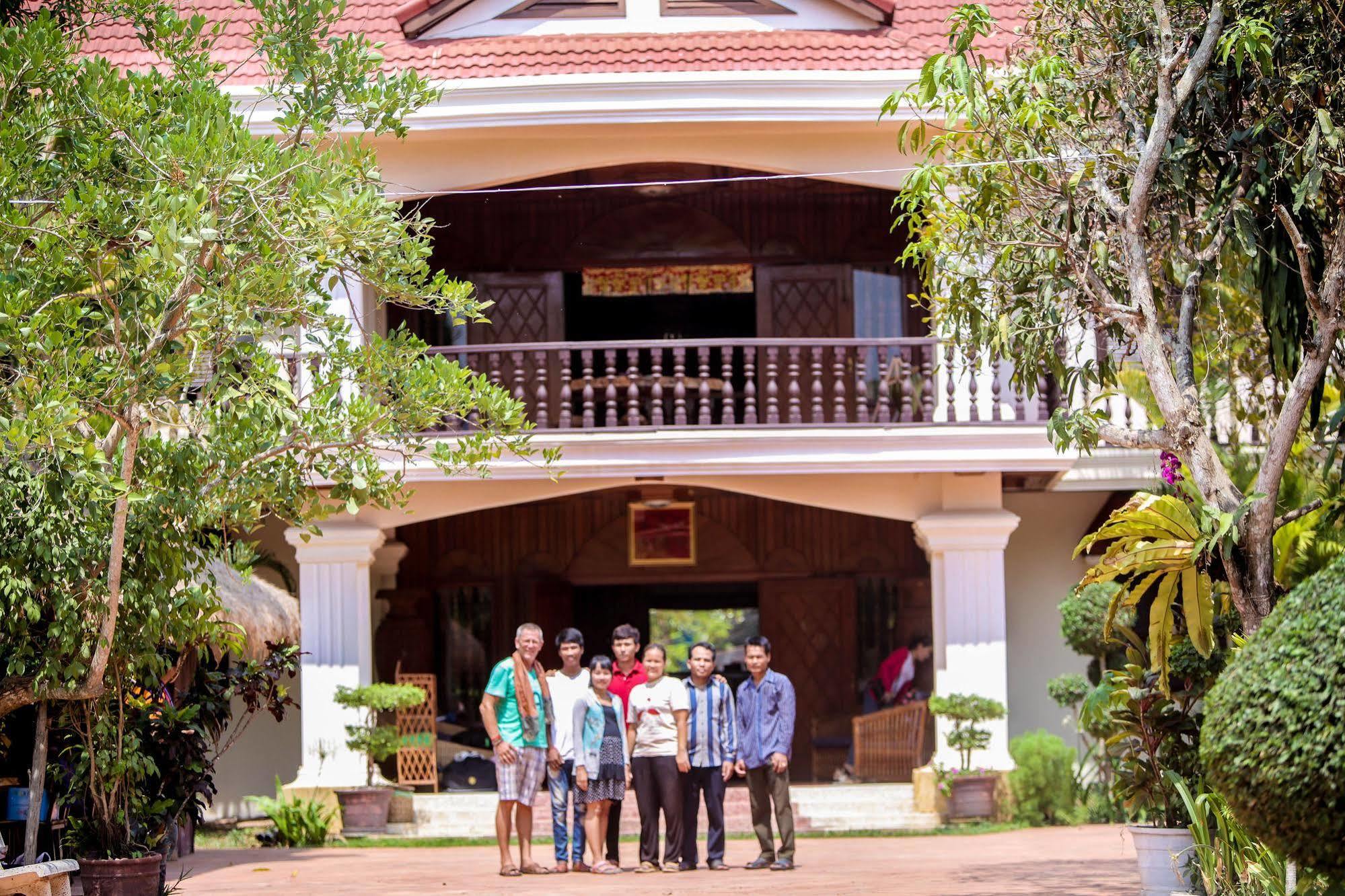 Bloom Garden Guesthouse Siem Reap Exterior photo